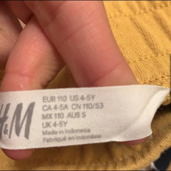 H&M boys set - Picture 5 of 10